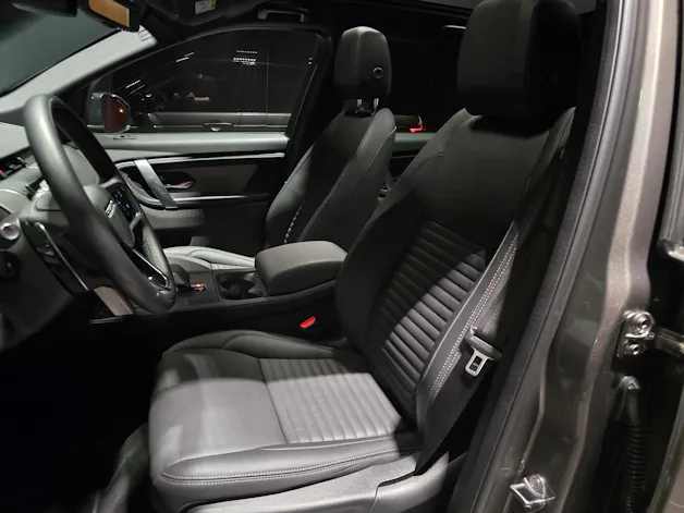 Land Rover Discovery Sport 1.5 T 270e Landmark