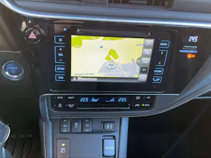 Toyota Auris 1.8 HSD Premium