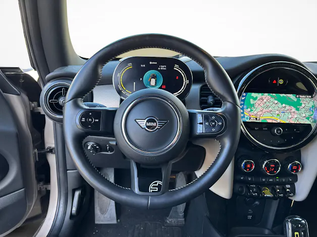 Mini F56 Cooper SE