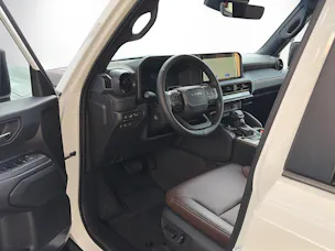 Toyota Land Cruiser 2.8 D 48V Style