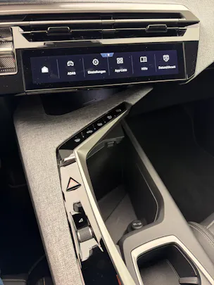 Peugeot 3008 1.6 PHEV Allure
