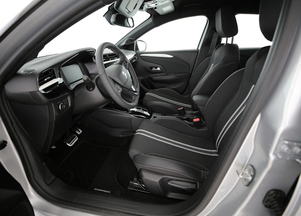 Vehicle image 9 Vehicle image 9