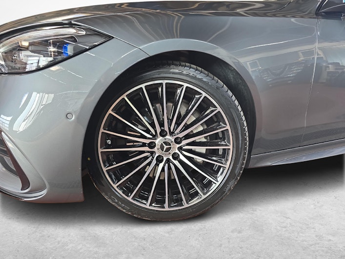 Vehicle image MERCEDES-BENZ C 220