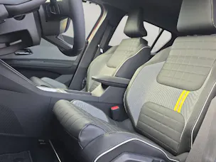 Renault R4 E-Tech Comfort Range iconic