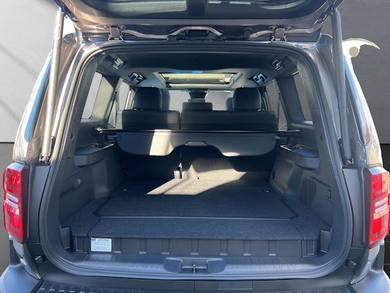 Vehicle image 11 Vehicle image 11