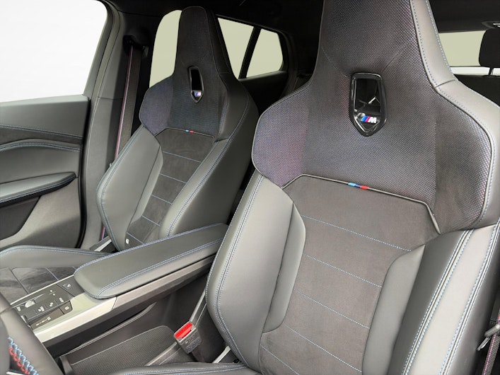 Vehicle image BMW X2