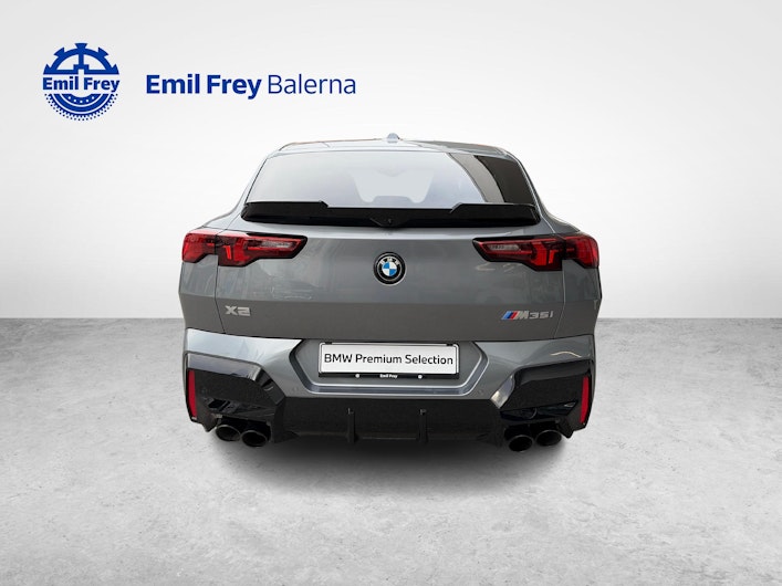 Vehicle image BMW X2