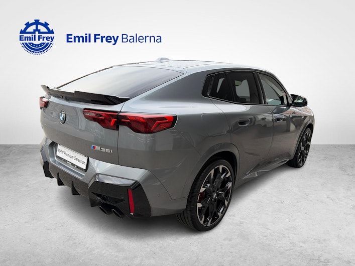 Vehicle image BMW X2