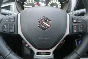 Suzuki S-Cross 1.4 T Sakura Top Hybrid 4x4