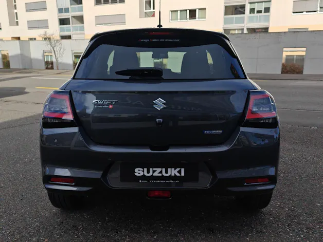 Suzuki Swift 1.2 Sakura Top Hybrid