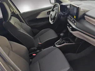 Suzuki Swift 1.2 Sakura Top Hybrid