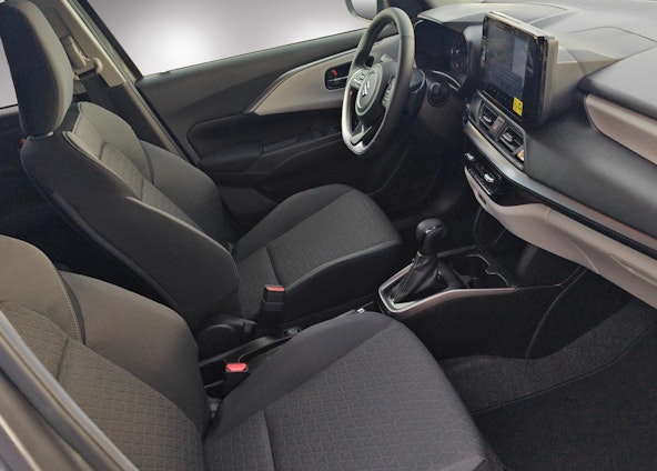 Vehicle image 8 Vehicle image 8