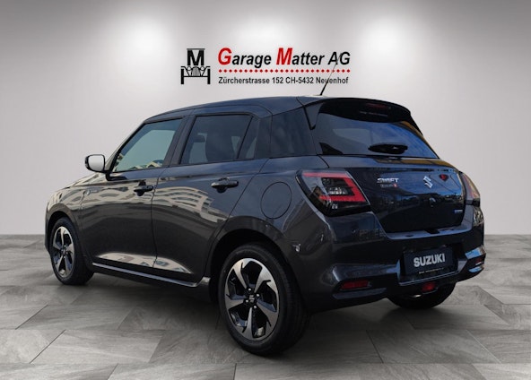 Vehicle image 4 Vehicle image 4