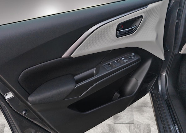 Vehicle image 14 Vehicle image 14