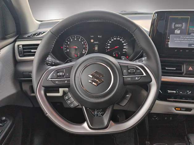 Suzuki Swift 1.2 Sakura Top Hybrid