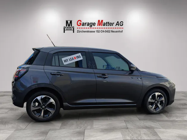 Suzuki Swift 1.2 Sakura Top Hybrid