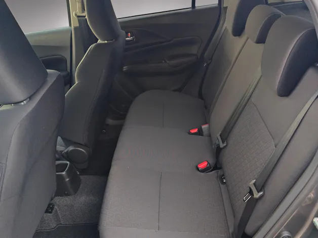 Suzuki Swift 1.2 Sakura Top Hybrid