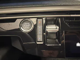 Peugeot 5008 1.6 PHEV Allure
