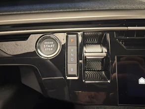 https://vehicle.imgix.net/4190248/09c64a4d-6c20-49b9-8261-0969b3c58c75.jpg