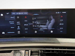 https://vehicle.imgix.net/4190248/0bd1e7a7-83bb-48ad-ae9d-06d1d3c6c6ef.jpg