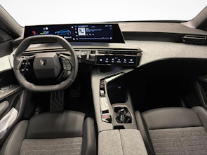 Fahrzeugbild PEUGEOT 5008 1.6 PHEV Allure
