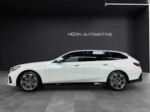 BMW 520d xDrive Touring Attraktiven Leasingzinssatz ab 1,9 % bei Abschluss einer BMW Fahrzeugversicherung.