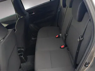 Suzuki Swift 1.2 Sakura Top Hybrid