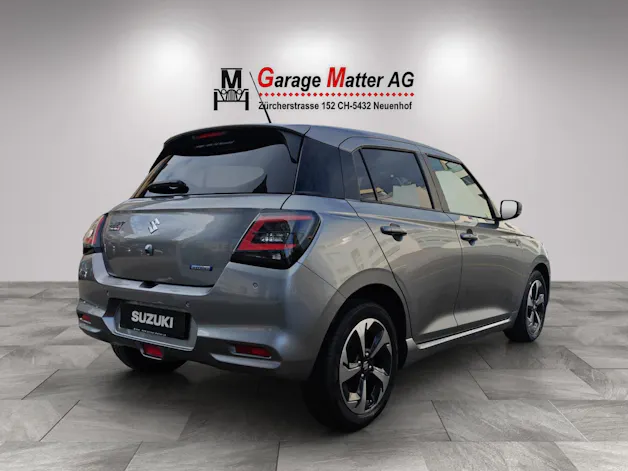 Suzuki Swift 1.2 Sakura Top Hybrid