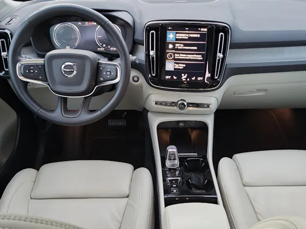 VOLVO XC40 1.5 T5 PiH Inscription