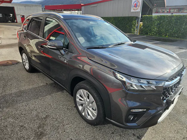 Suzuki S-Cross 1.4 T Sakura Hybrid 4x4