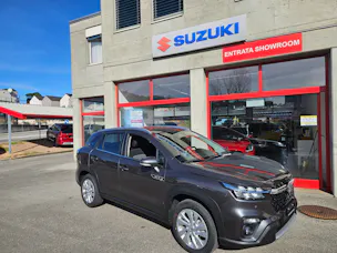 Suzuki S-Cross 1.4 T Sakura Hybrid 4x4