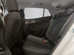 https://vehicle.imgix.net/4190359/ef48f689-edc0-4595-a9a8-269d867ae23d.jpg