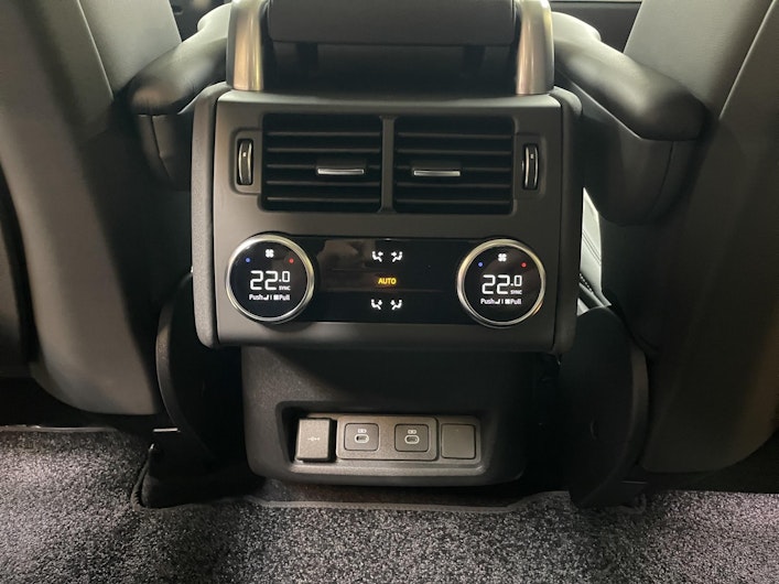 Vehicle image LAND ROVER DISCOVERY