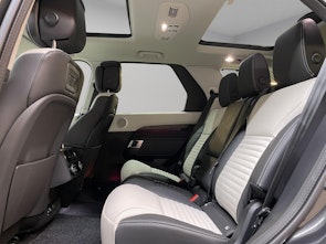 Vehicle image LAND ROVER Discovery 3.0 D I6 350 Dynamic HSE (7-Plätzer)