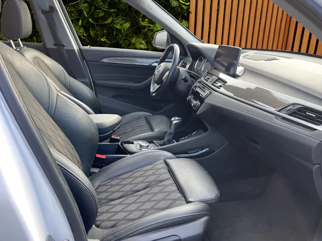 BMW X1 xDrive 25e xLine Steptronic (CH)