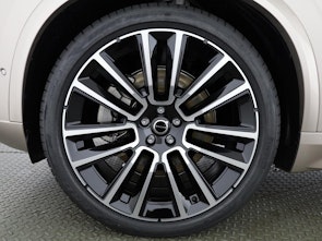 image du véhicule VOLVO XC90 2.0 T8 TE Ultra Dark eAWD