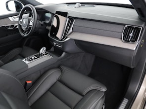 image du véhicule VOLVO XC90 2.0 T8 TE Ultra Dark eAWD