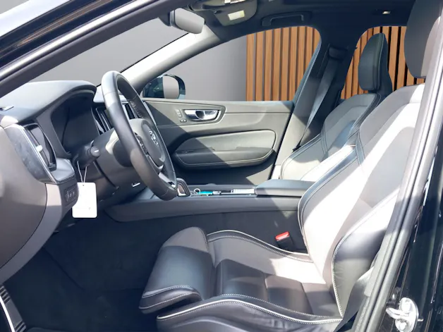 Volvo XC60 2.0 T6 TE R-Design eAWD