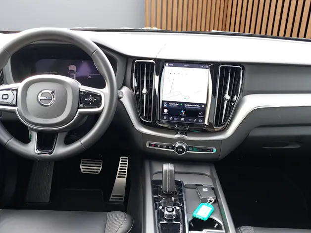 Volvo XC60 2.0 T6 TE R-Design eAWD