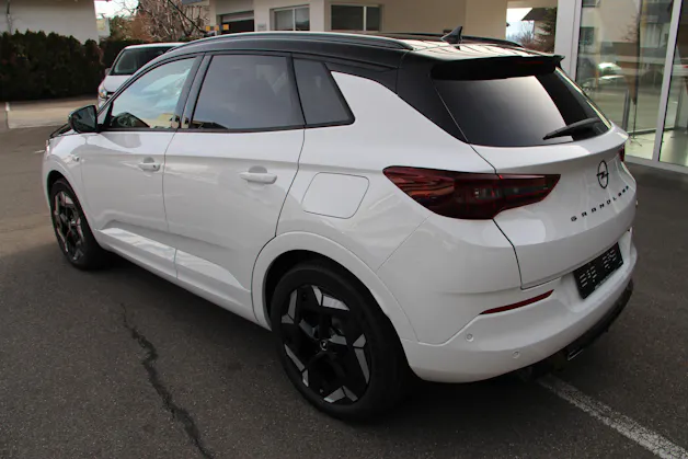 Opel Grandland 1.6 T PHEV GSE