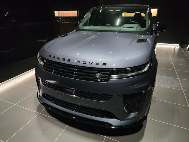 Land Rover Range Rover Sport 4.4 V8 SV