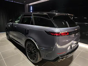 Land Rover Range Rover Sport 4.4 V8 SV