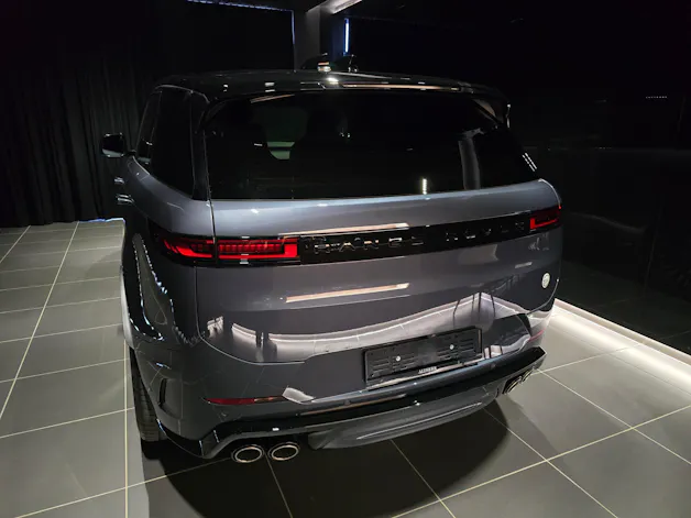 Land Rover Range Rover Sport 4.4 V8 SV