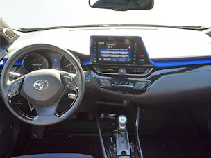 Toyota C-HR 1.8 VVTi HSD Style