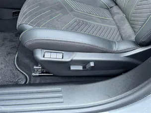 Peugeot 2008 1.2 Hybrid 145 GT