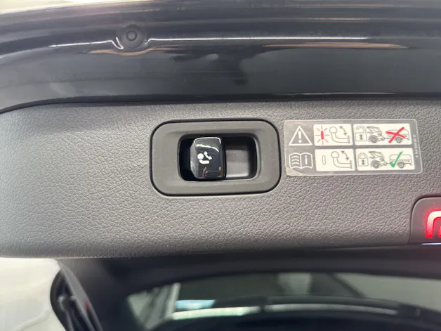 Mercedes-Benz C 300 AMG Line 4Matic T