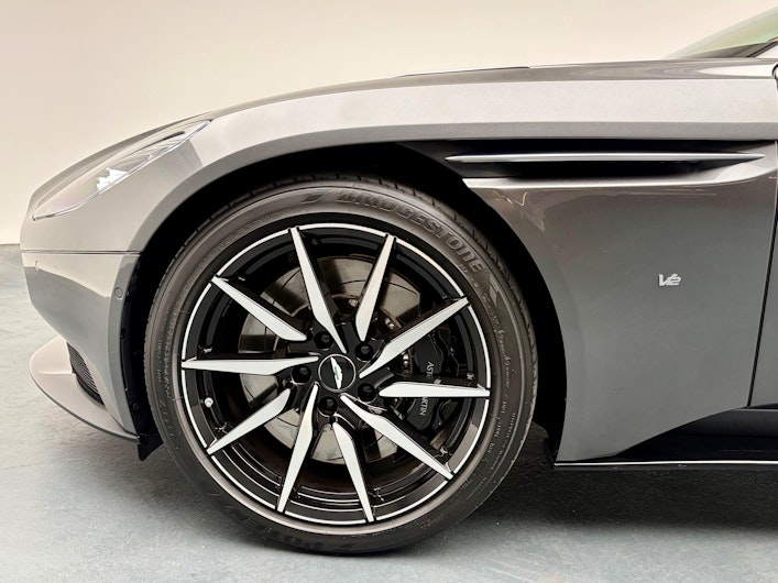 immagine del veicolo ASTON MARTIN DB11