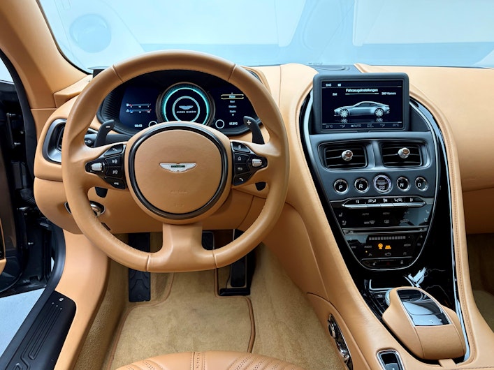 immagine del veicolo ASTON MARTIN DB11