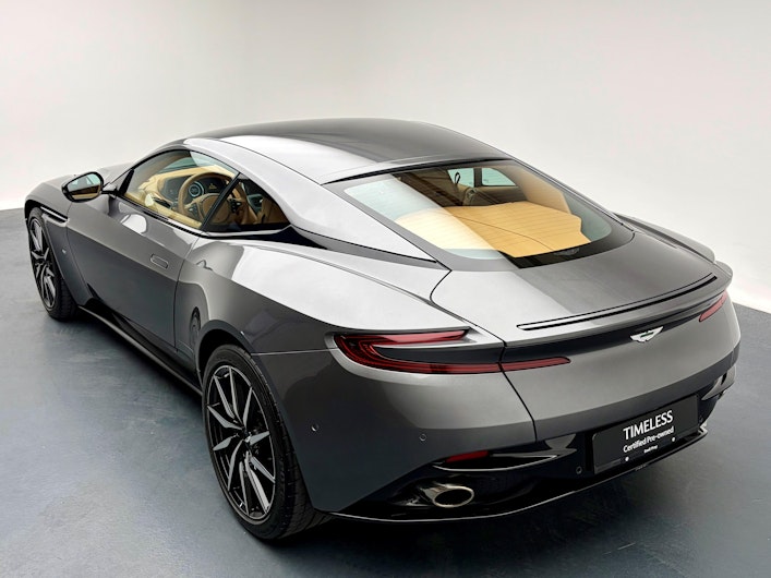 immagine del veicolo ASTON MARTIN DB11