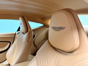 immagine del veicolo ASTON MARTIN DB11 Coupé 5.2 V12 Bi-Turbo Launch Edition